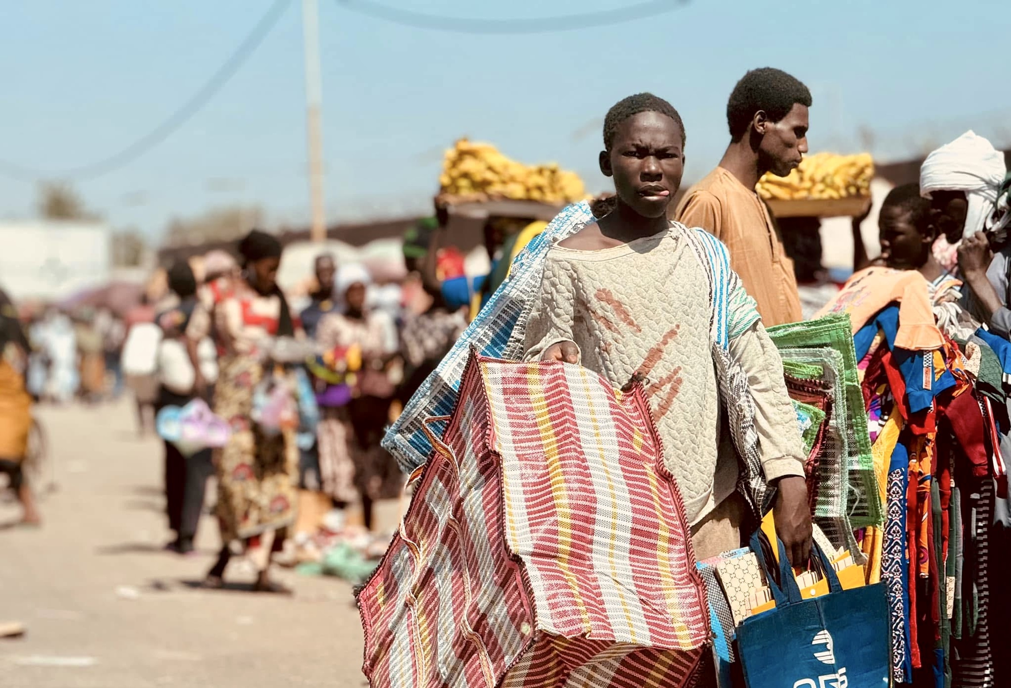 Nouveau gouvernement : la population attend des mesures concrètes contre la vie chère et le chômage