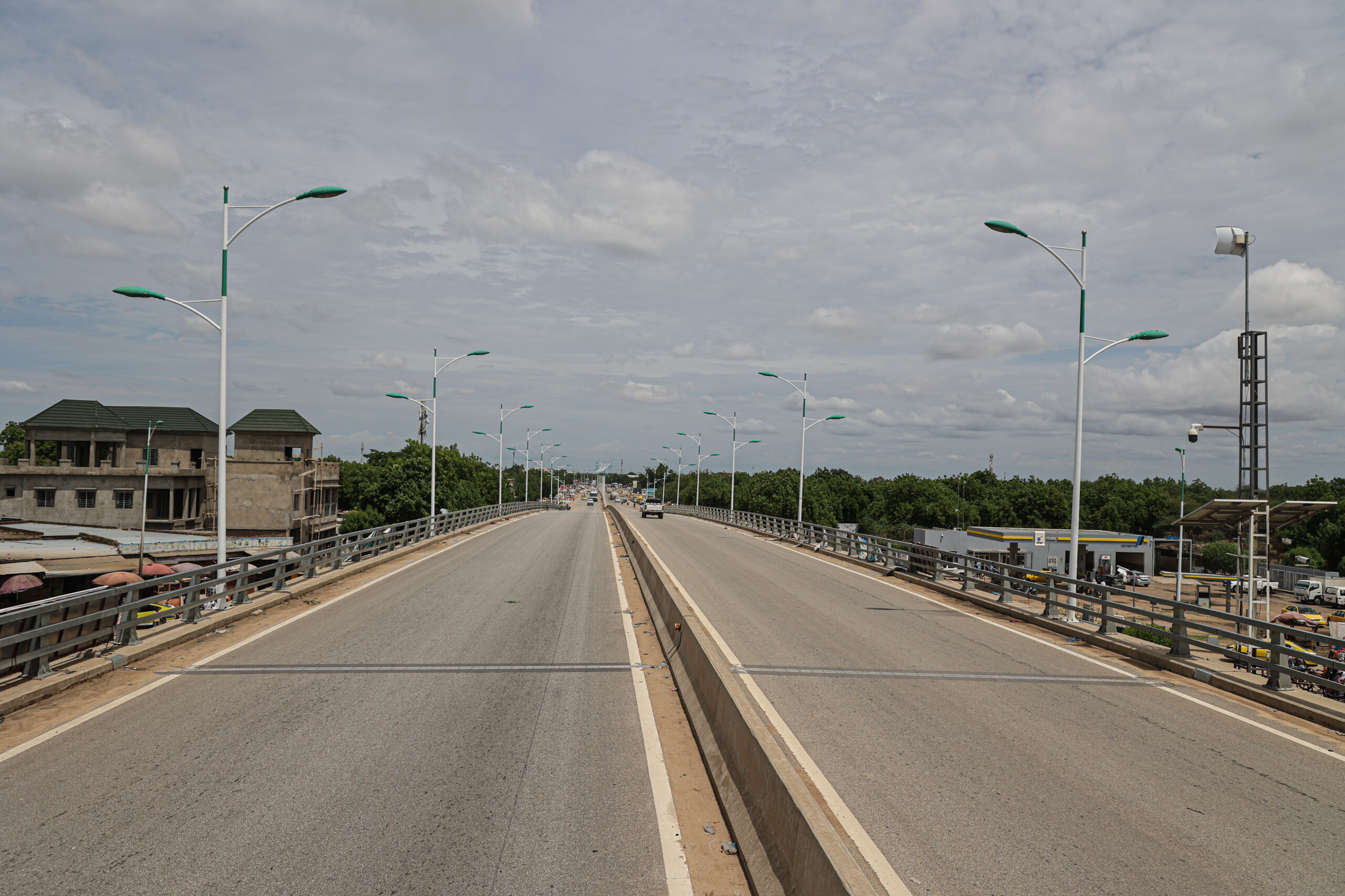 N’Djamena : des viaducs désertés, des embouteillages persistants