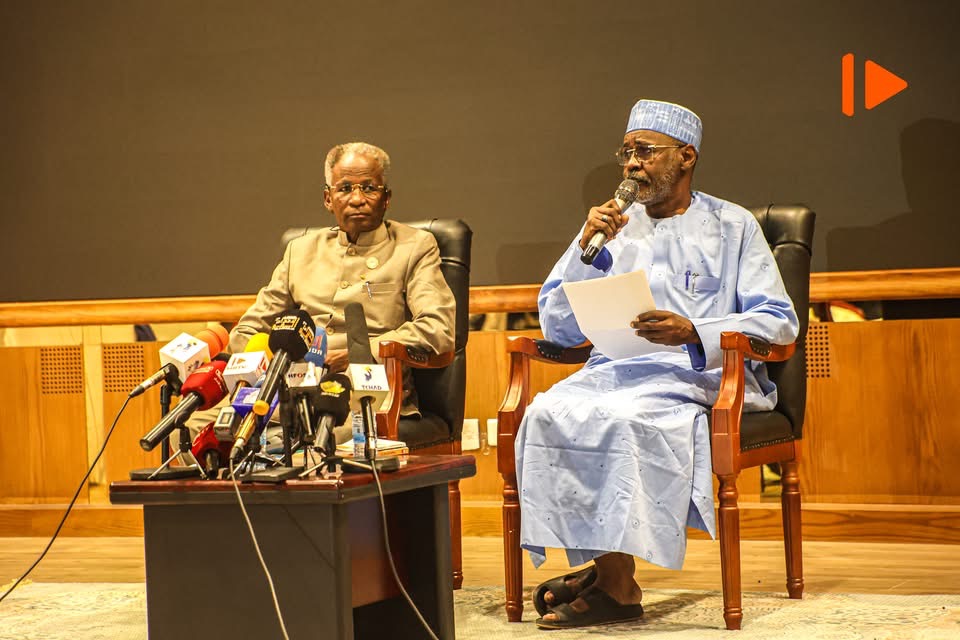 Tchad : le Général Abderamane Youssouf Mery retrace son parcours militaire dans une autobiographie