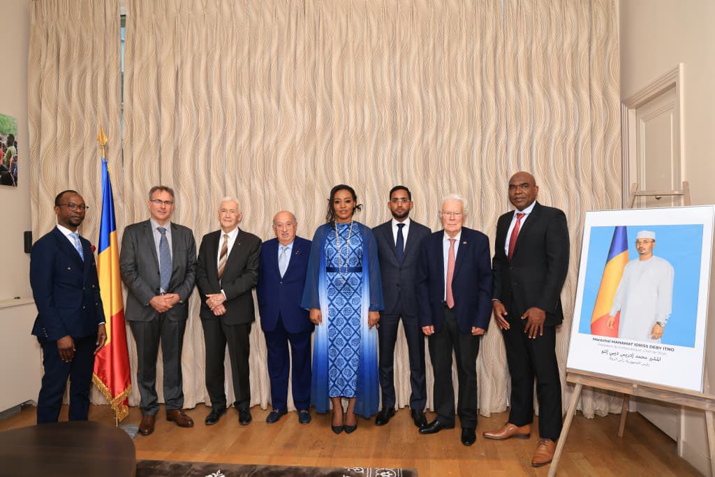 Paris : l’ambassadrice du Tchad réunit les consuls honoraires pour renforcer la coordination consulaire