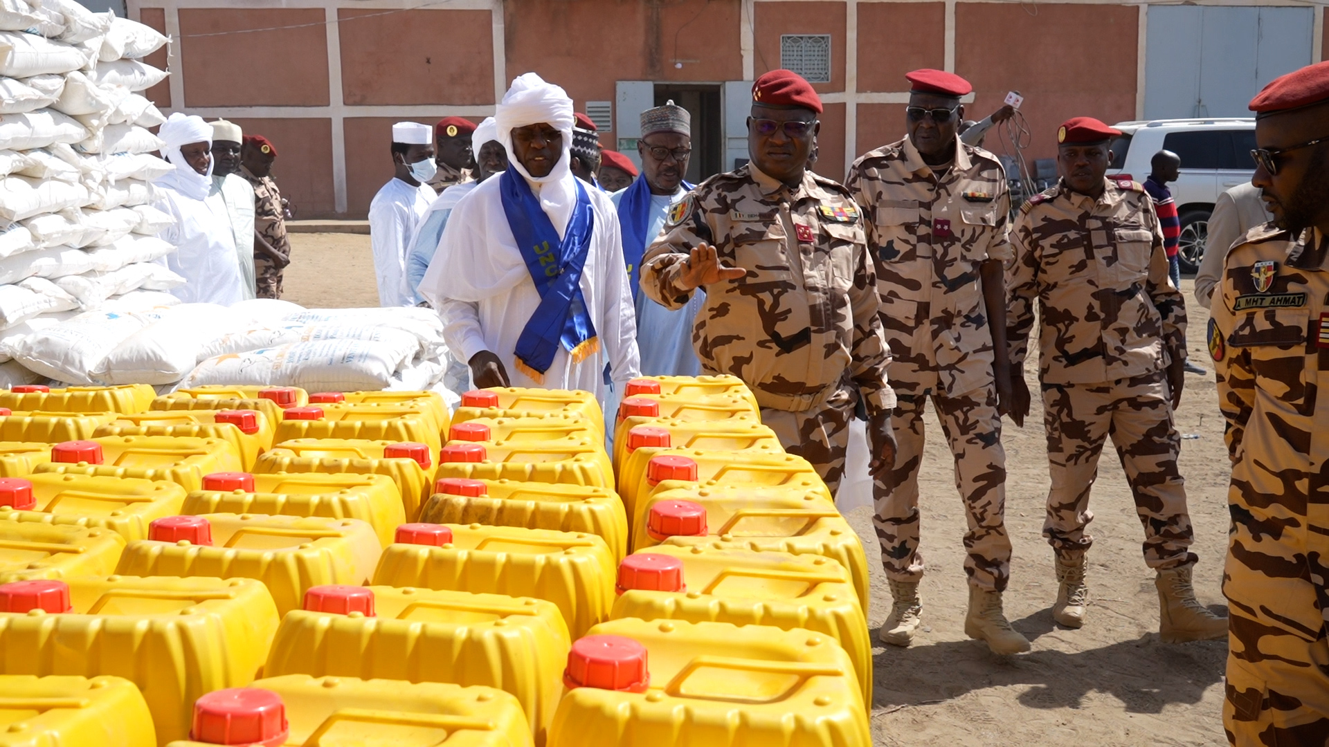 Tchad : l’Union des commerçants du MPS remet 500 kits aux forces engagées contre Boko Haram au Lac
