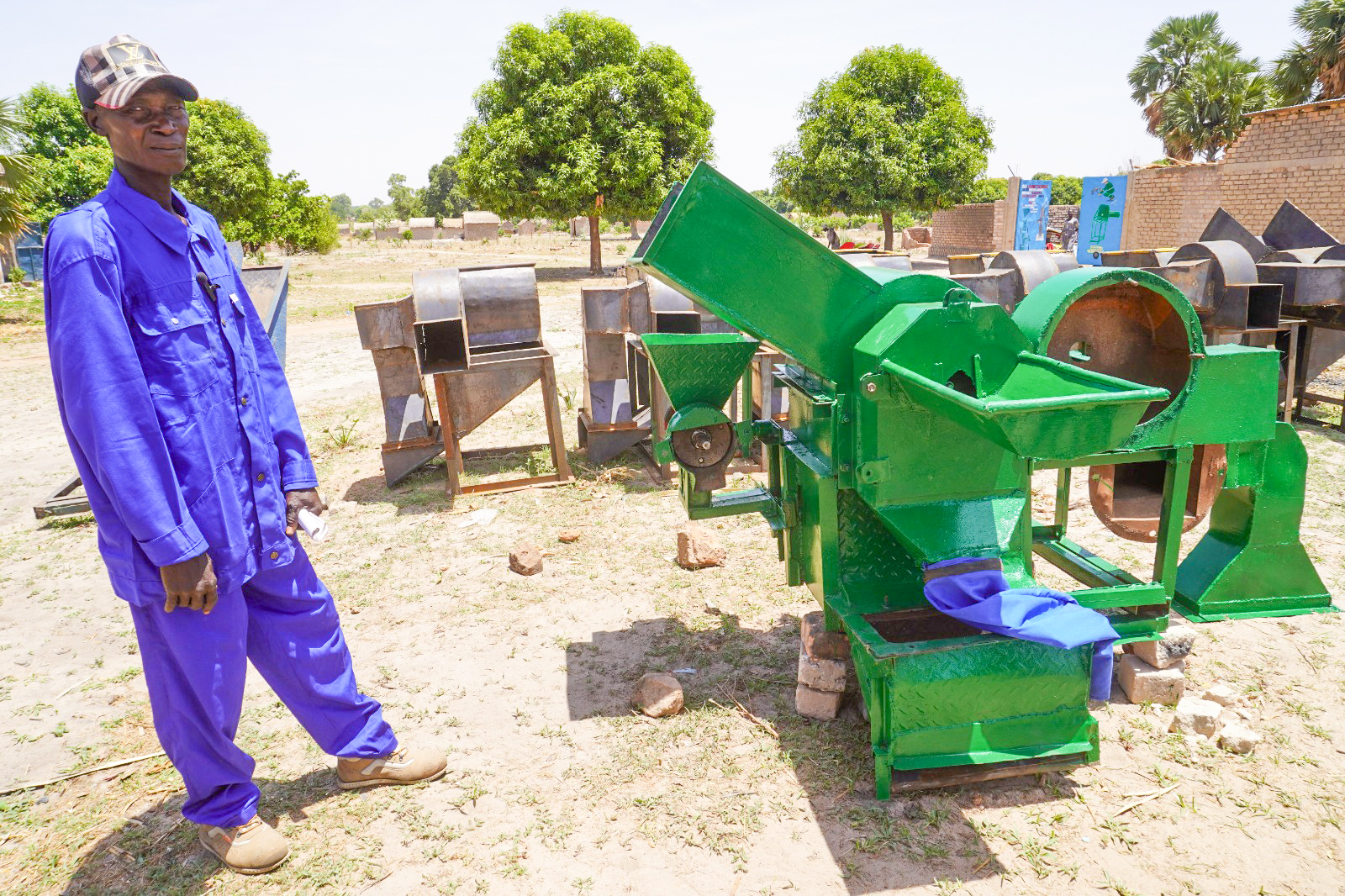 Technique: À Mbalkabra, un inventeur autodidacte ambitionne de transformer l’agriculture tchadienne