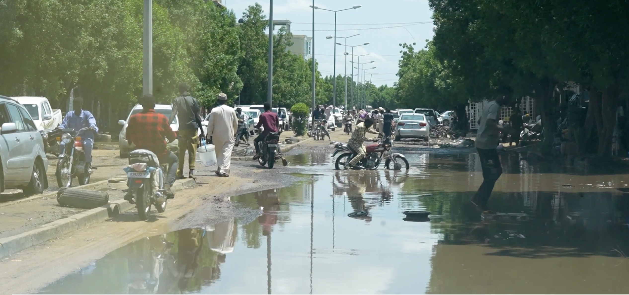 N’Djamena : les eaux stagnantes et les nids-de-poule compliquent la circulation sur plusieurs axes
