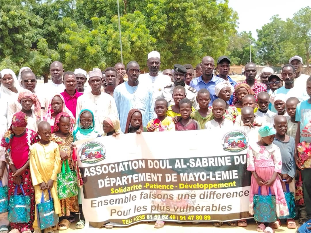 Éducation : à guelendeng, Doul-al sabrine offre des kits scolaires aux enfants démunis
